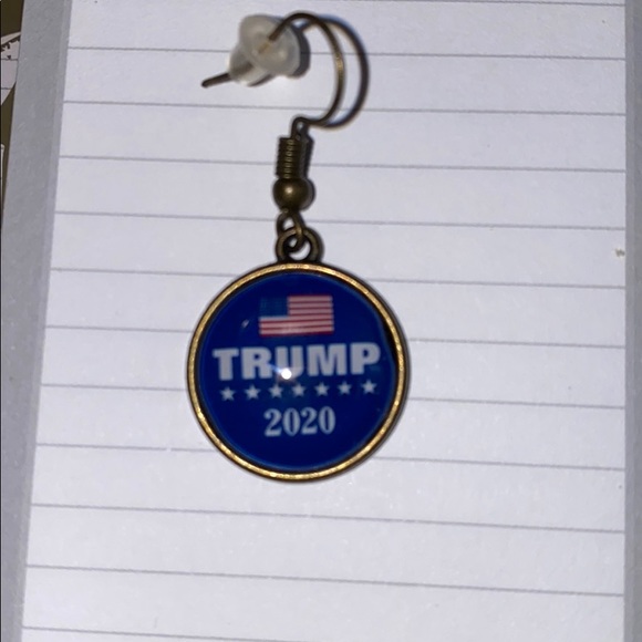 Trump MAGA 2020 rustic gold earrings USA America - Picture 3 of 7